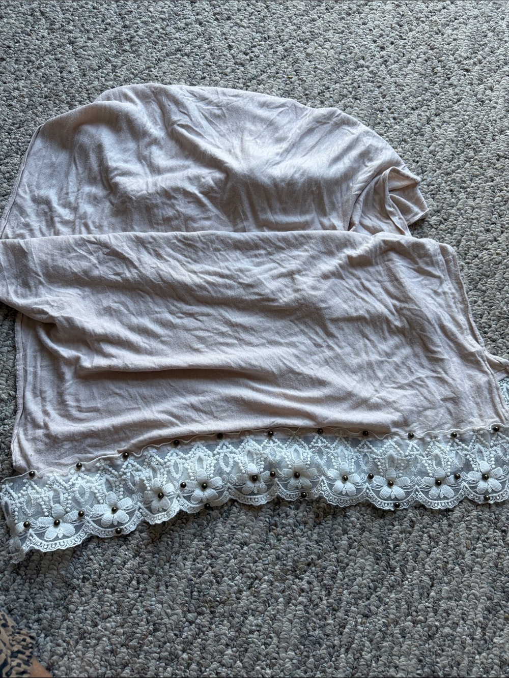 Lace-Trim Scarf in White Like New